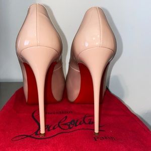 Christian Louboutin Nude Pump Peep Toe